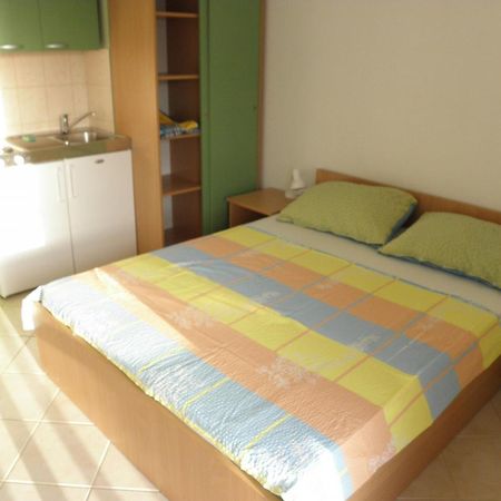 Lukovo Šugarje Apartments Tasa מראה חיצוני תמונה